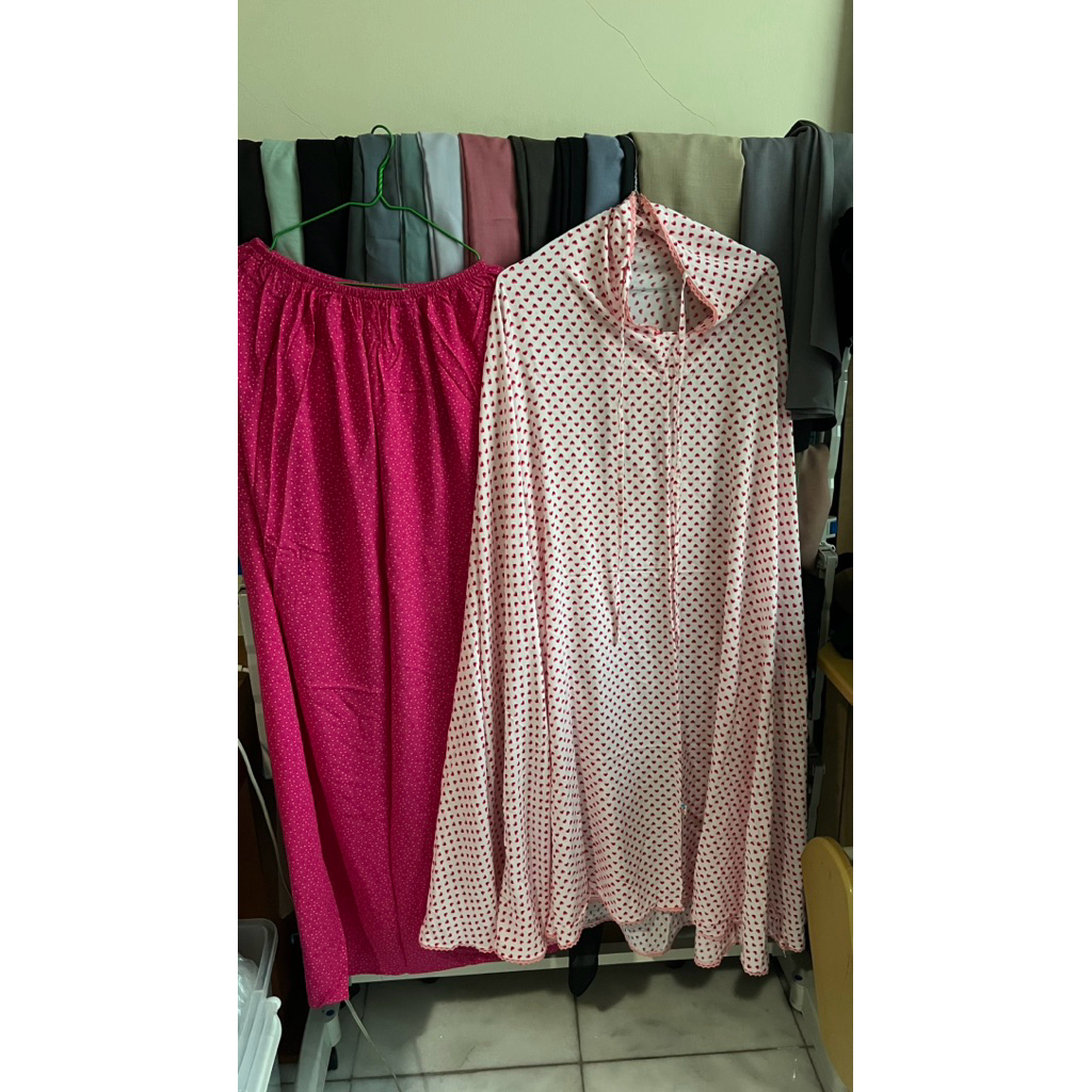 Mukena giggles dewasa jumbo rayon adem lembut - HEARTS (preloved)