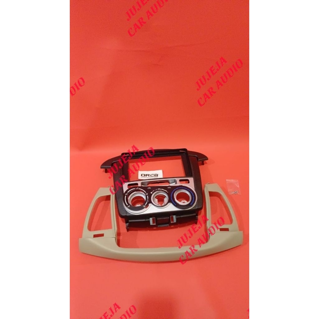 Frame head unit tv mobil android 9 inch mobil toyota innova G 2005-2010