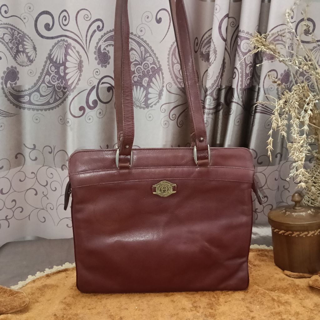 Tote Bag Kulit Etienne Aigner