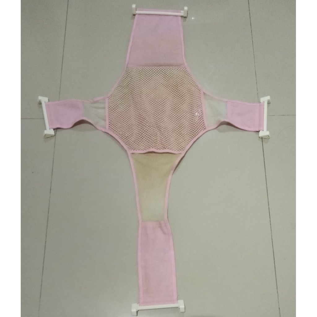 Jaring bak mandi bayi bekas pemakaian pribadi