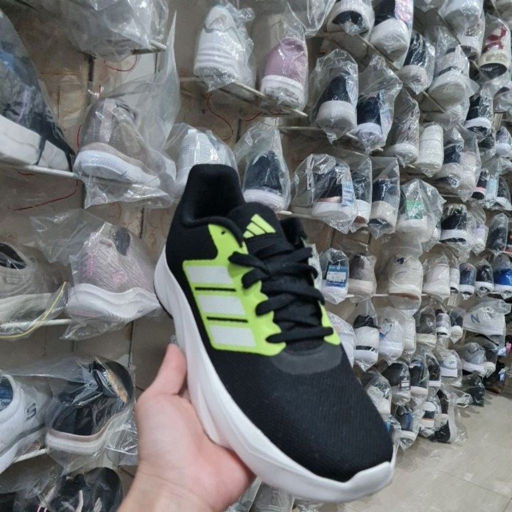 Sepatu running Adinda TX size 40,5 42 44,5 46