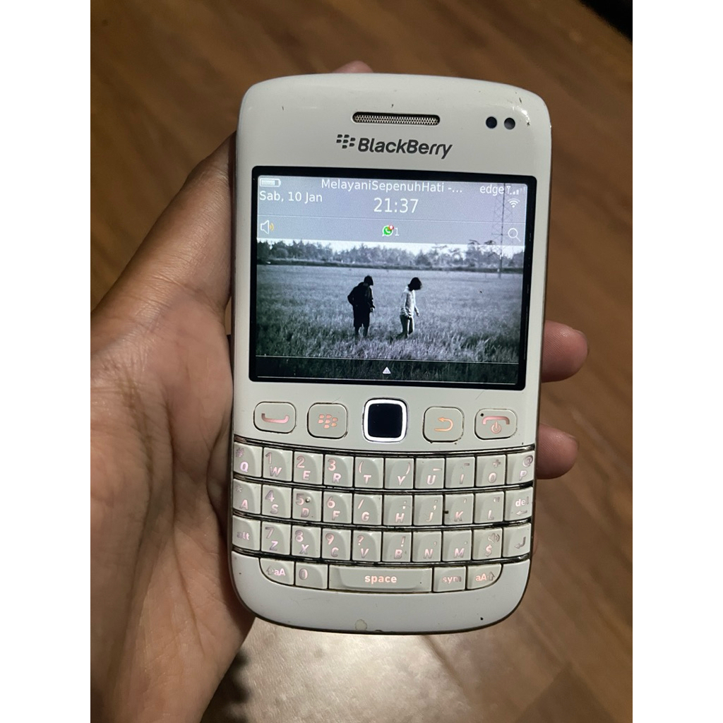 BlackBerry 9790 / Onyx 3 / Bellagio / Bold Normal SIM ON (LANGKA)