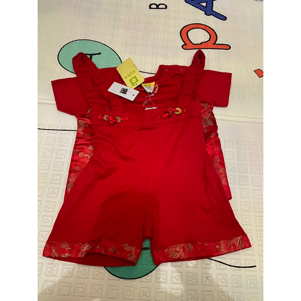 Eyka Setelan Baby Jumper Merah dengan Detail Bordir dan Kancing Cantik untuk Bayi