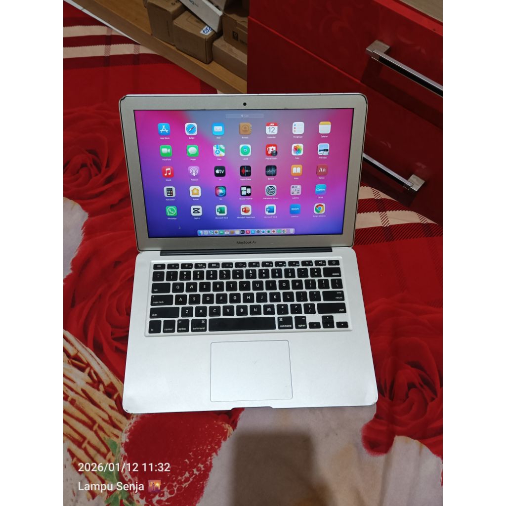 Macbook Air 2017 13 inch i5 8/128