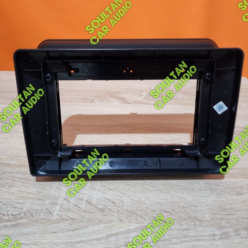 Frame head unit tv mobil android 10 inch mobil All New Ertiga / XL7 2018-2026