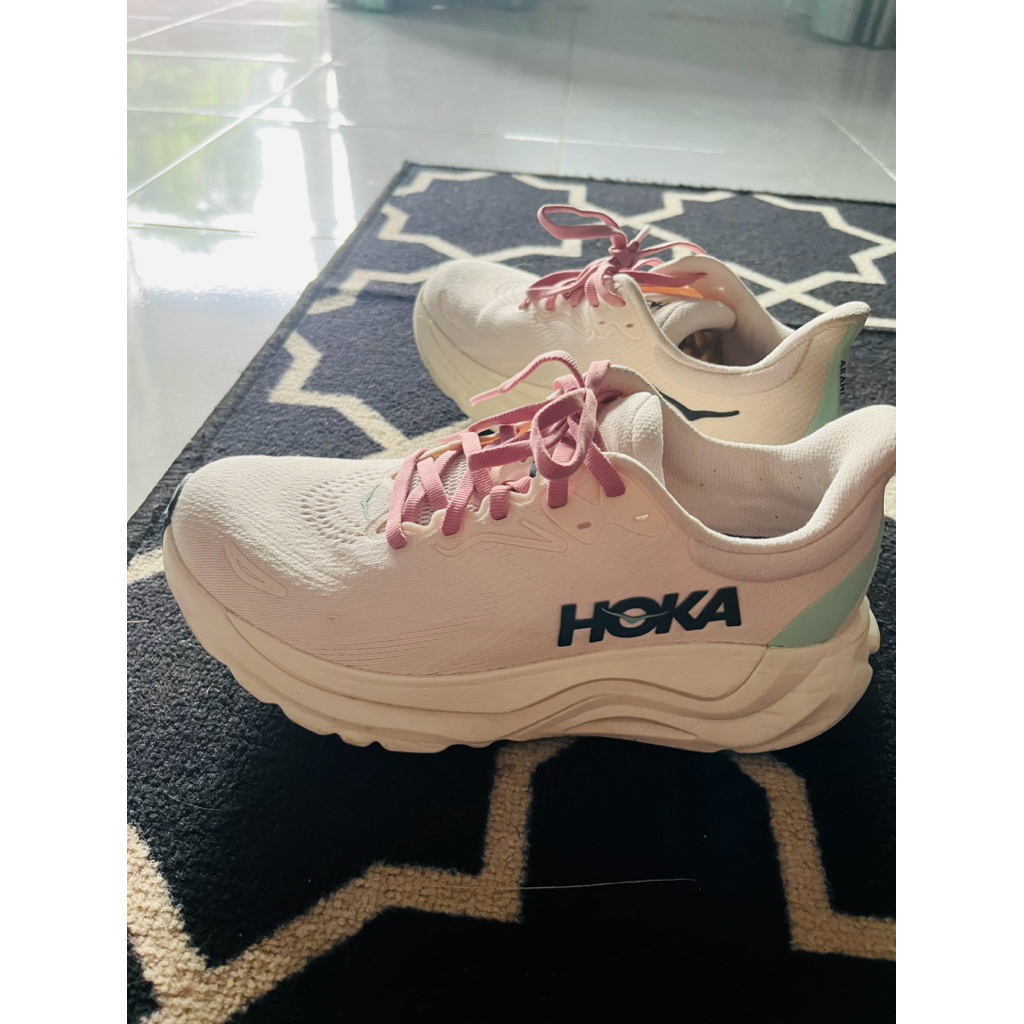 HOKA ARAHI 8 100% ORI