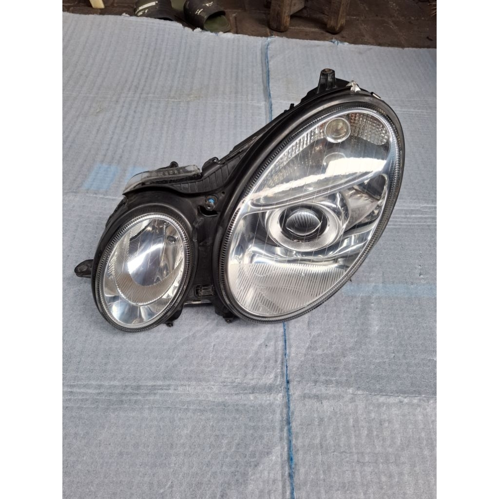 Headlamp lampu depan mercedez benz ECLASS W211 original