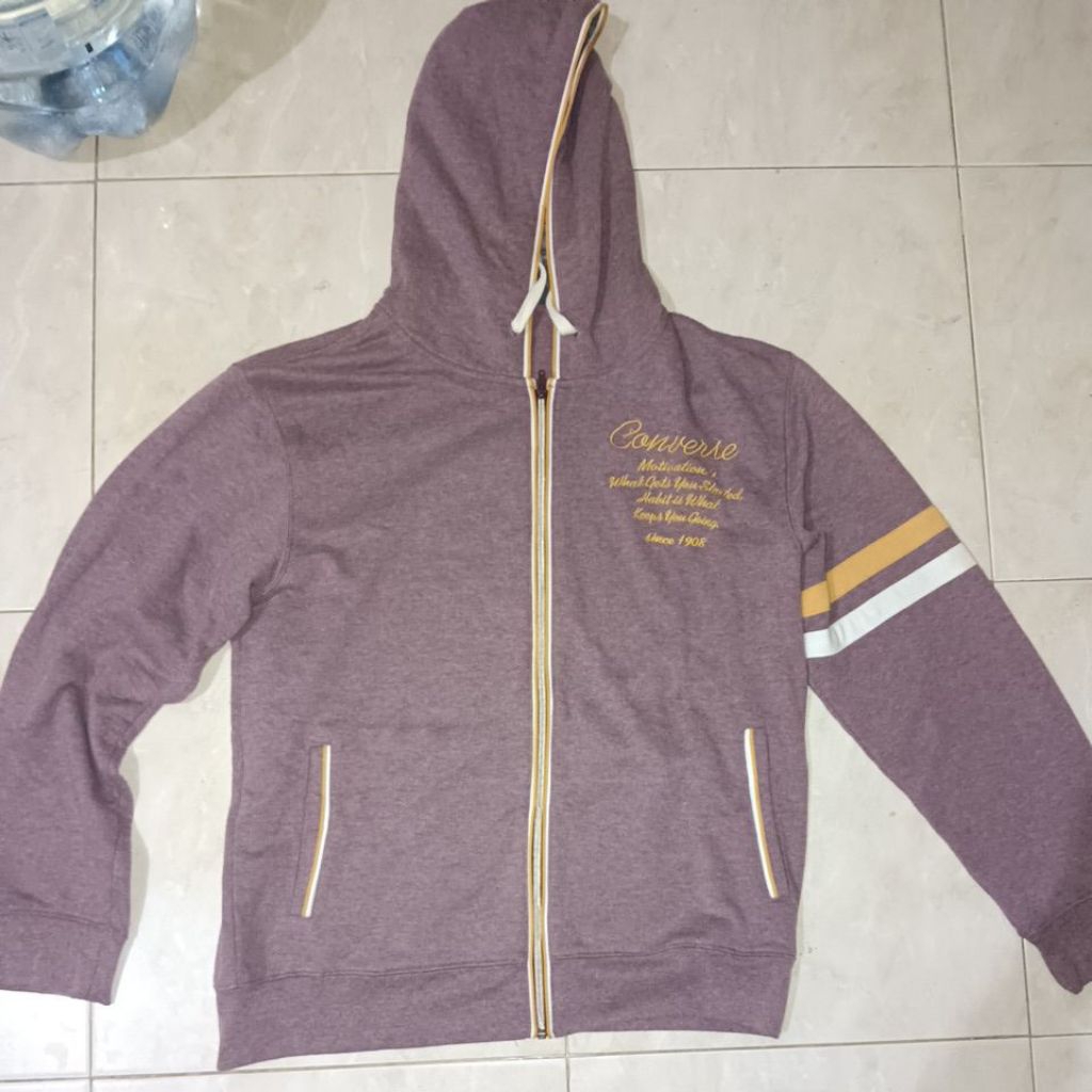 Jaket Hodie Branded Converse originalnya bahan tebal adem second ld118 untuk Pria dan Wanita