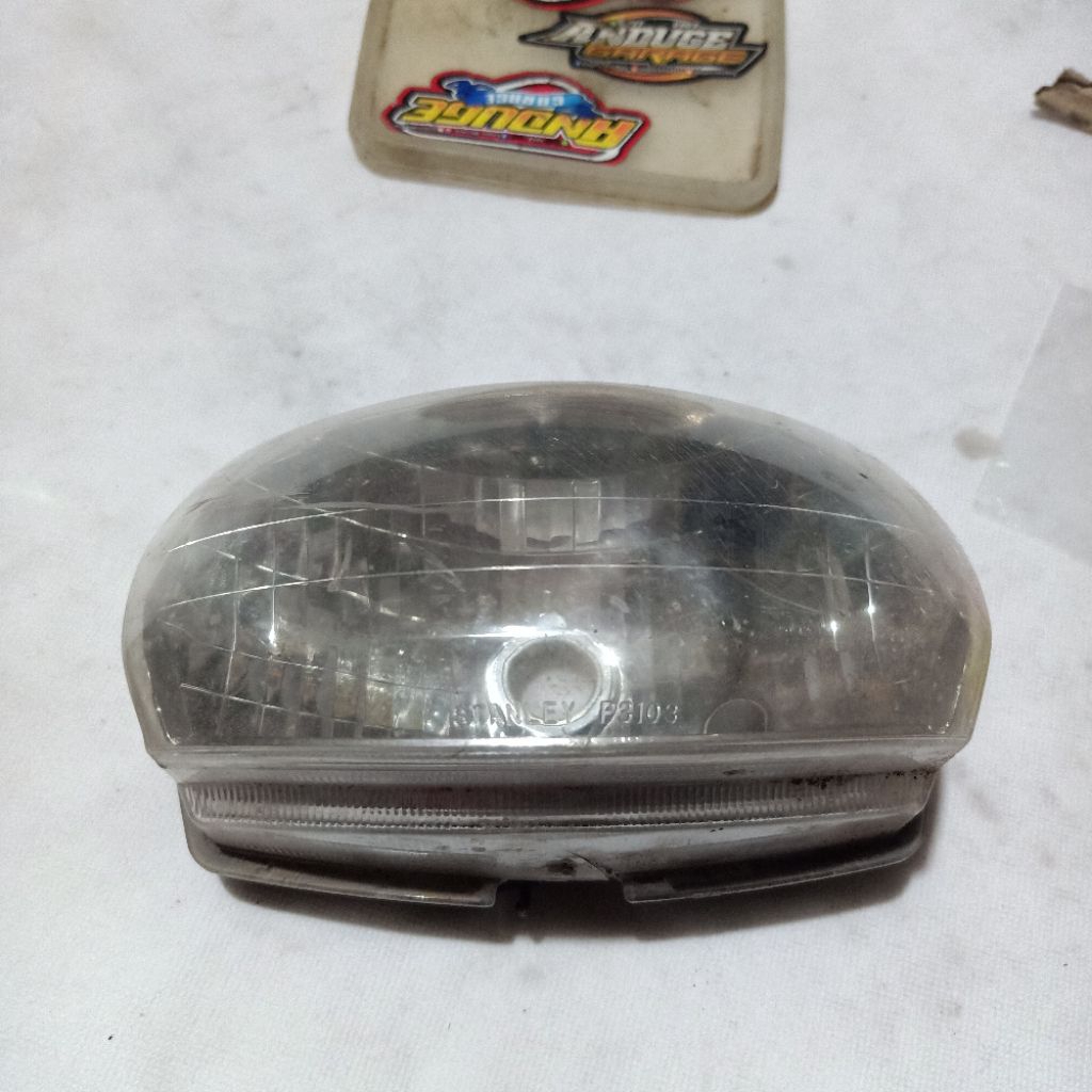 mika kaca reflektor lampu depan Honda Kirana 125 KPW Oryginal second bekas