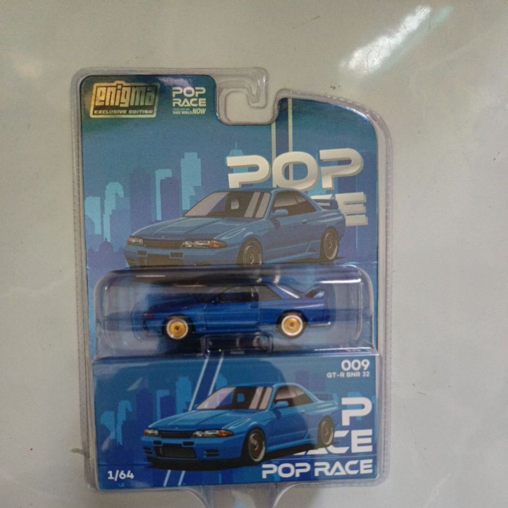 pop race Nissan GT-R BNR 32