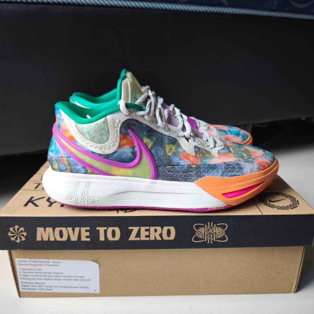 Sepatu Basket Nike Kyrie 8 'Circle of Life' EU 43