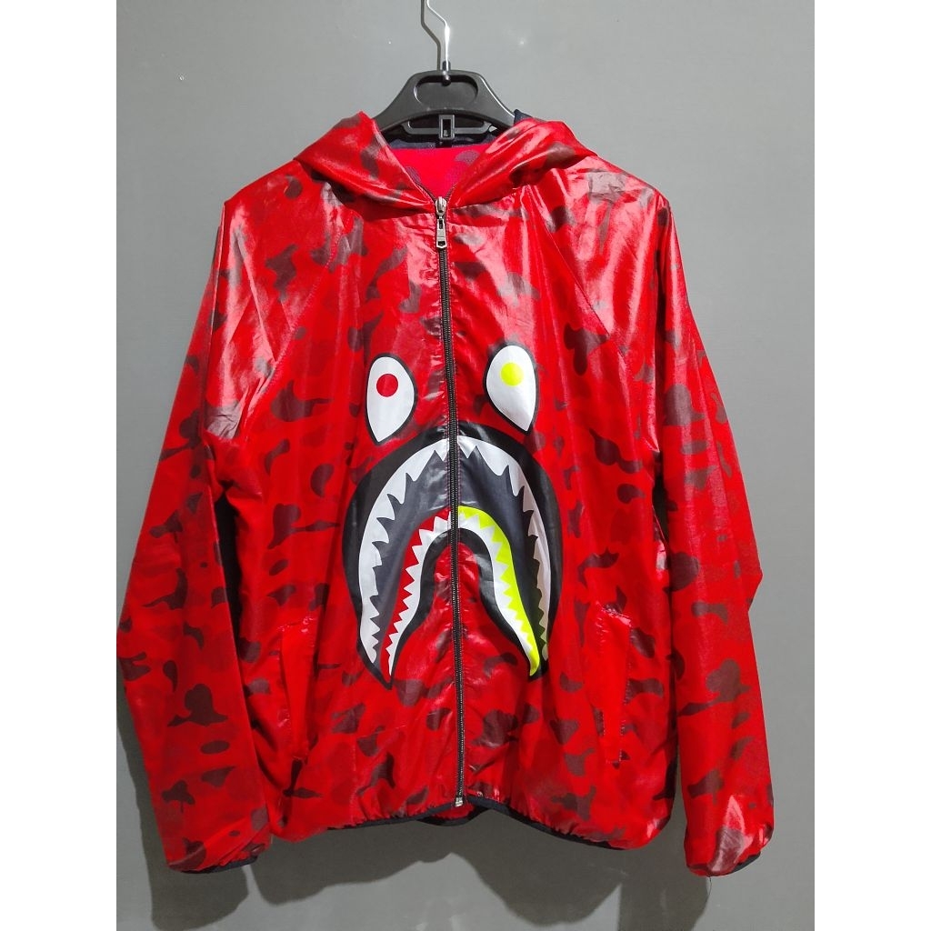 JACKET PARASUT MOTIF BAPE