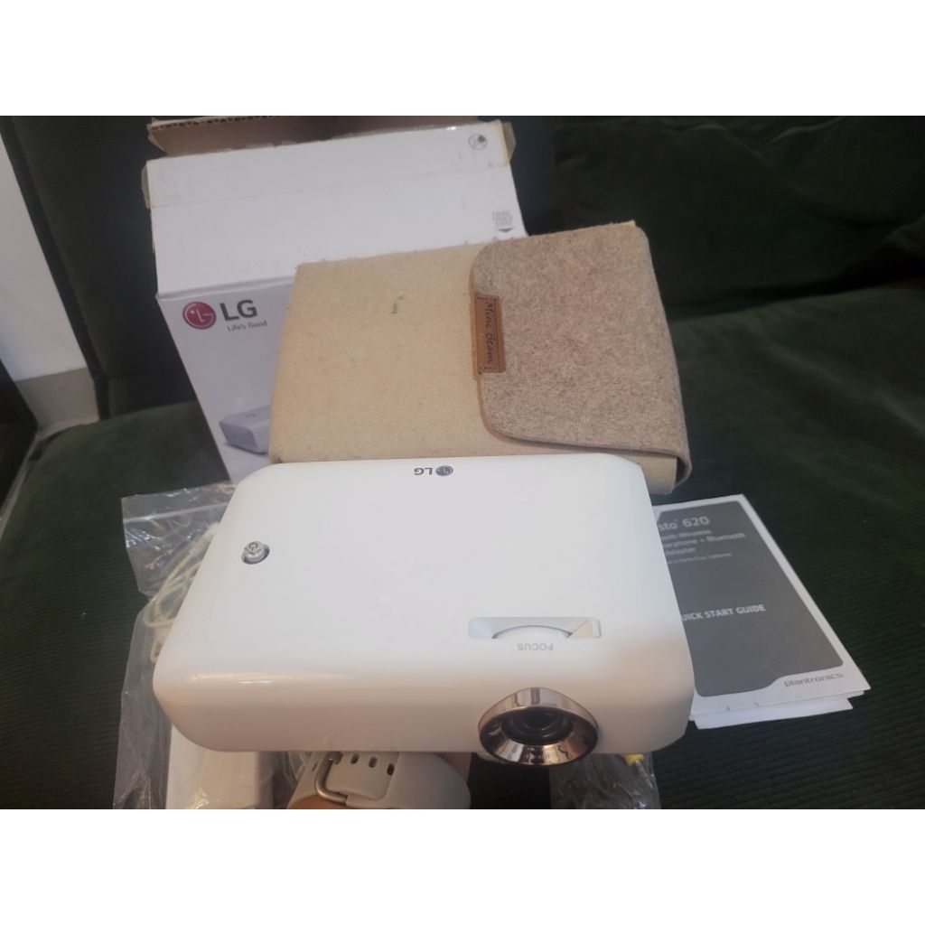 proyektor LG PH550G