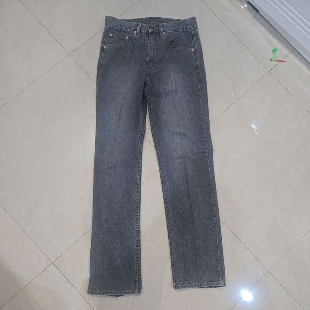 Preloved - Celana jeans pria Levis ORI size 32 inseam 34