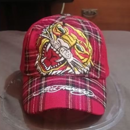 topi Ed Hardy Trucker,osfm,official tag,material motif tartan.