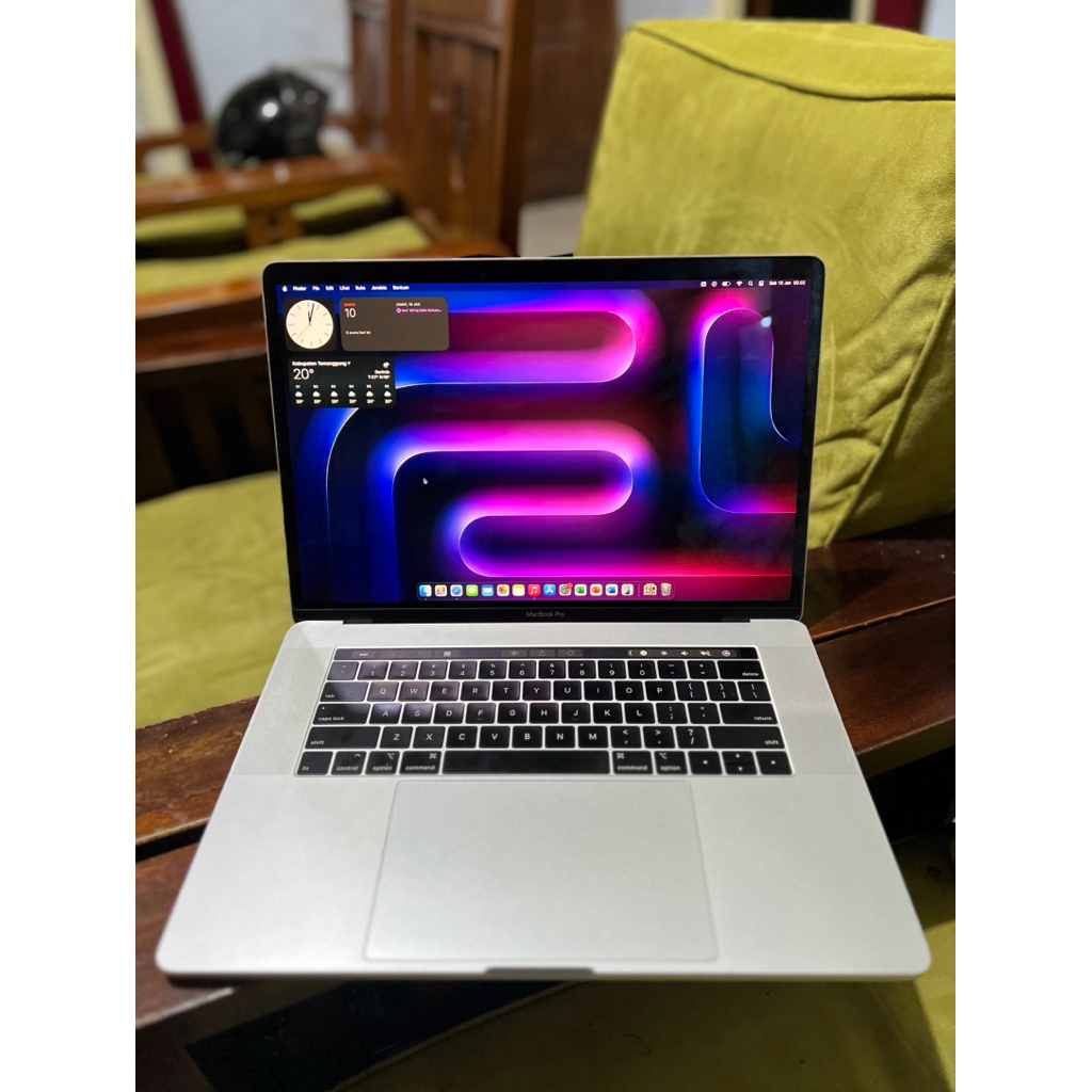 Macbook Pro 2019 15inch i7 16/256gb