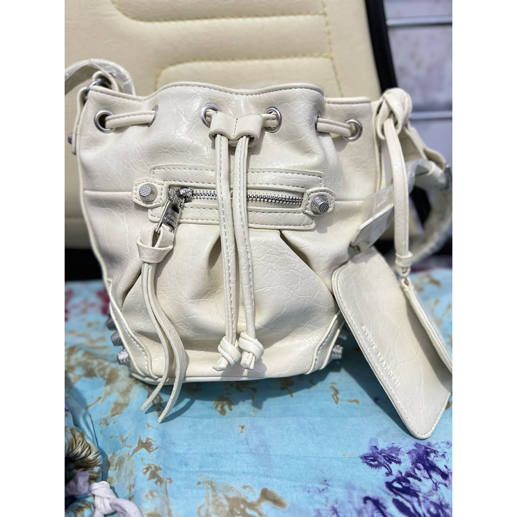 steve madden nbu bvally creamy white crossbody original