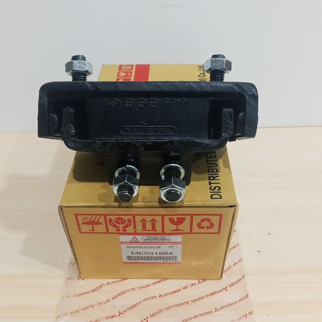 Trans Mounting Fuso FM516 FM517 Karet Dudukan Bak Fuso FM516 FM517