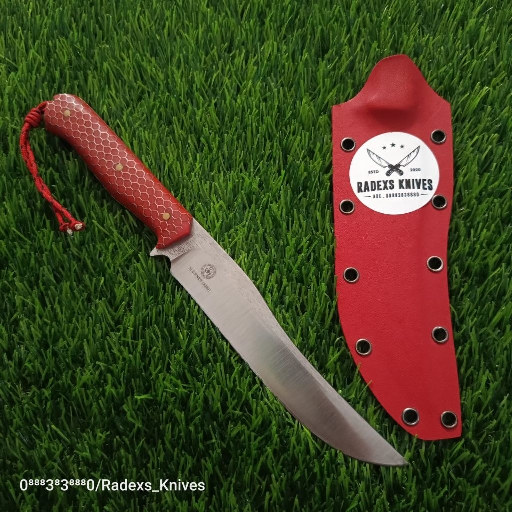 Sleipner panjang dan berwarna merah