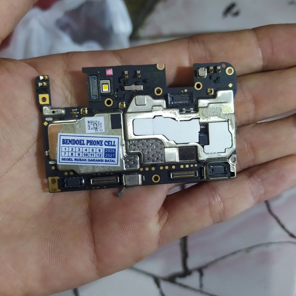 oppo f5 cph1727 ram 6/64 mesin only normal tested perawan