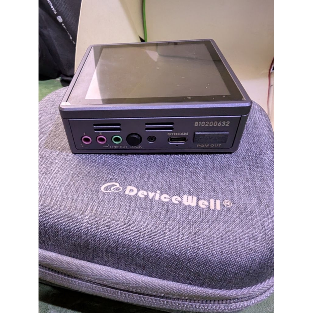 Langka , Mini HDMI Video switcher Devicewell Portable