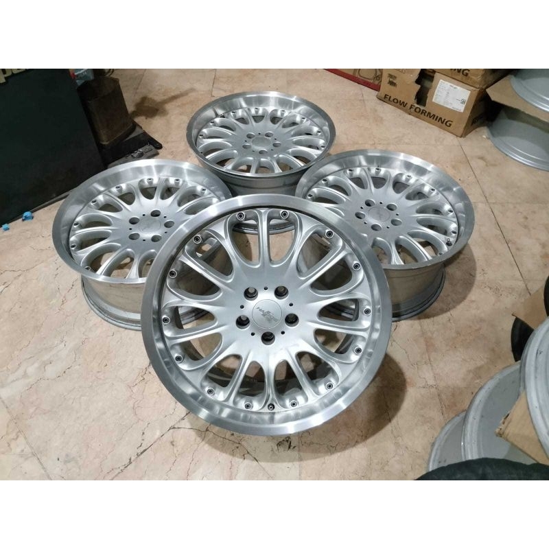 Velg Ori R20 Hartge Nova7 LebarD 9 inc Et 18 LebarB 10 inc Et 28 Pcd 5x120