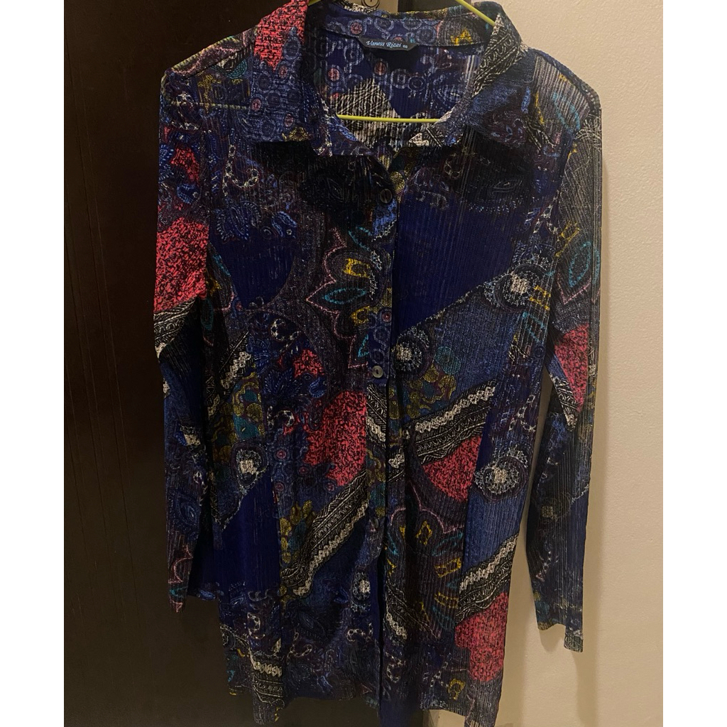 Preloved - Abstract Sheer Top / Atasan Kemeja Motif Abstrak Tembus Pandang