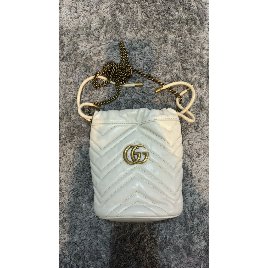 Gucci sling serut