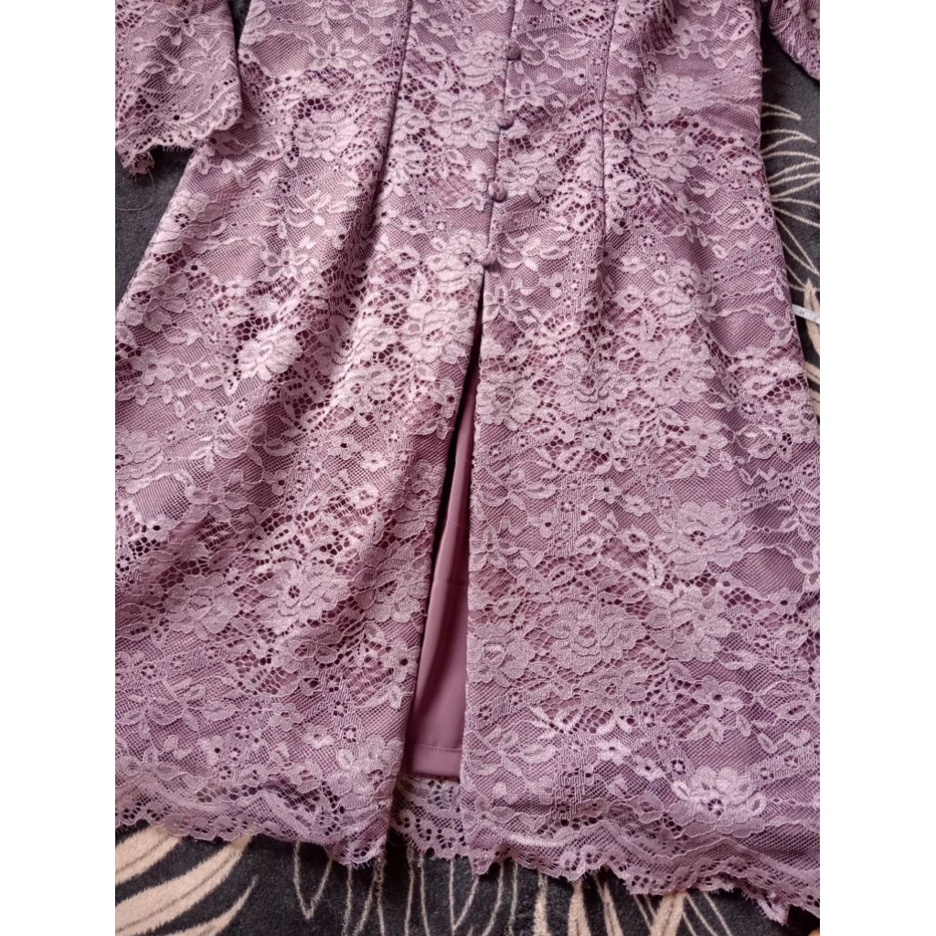kebaya brukat ungu lilac super mewah
