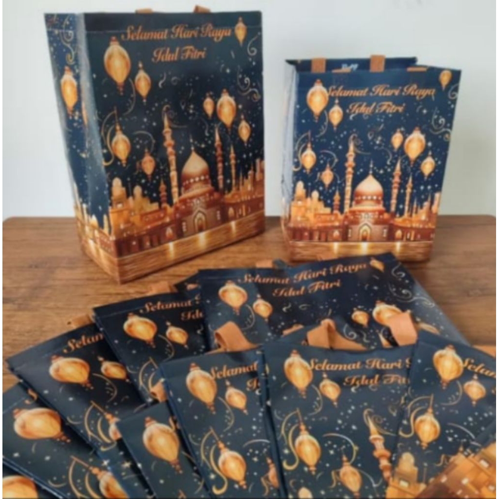 goodie bag besar , laminasi lumayan tebal ,tas hampers idul Fitri/lebaran (30x40x15)