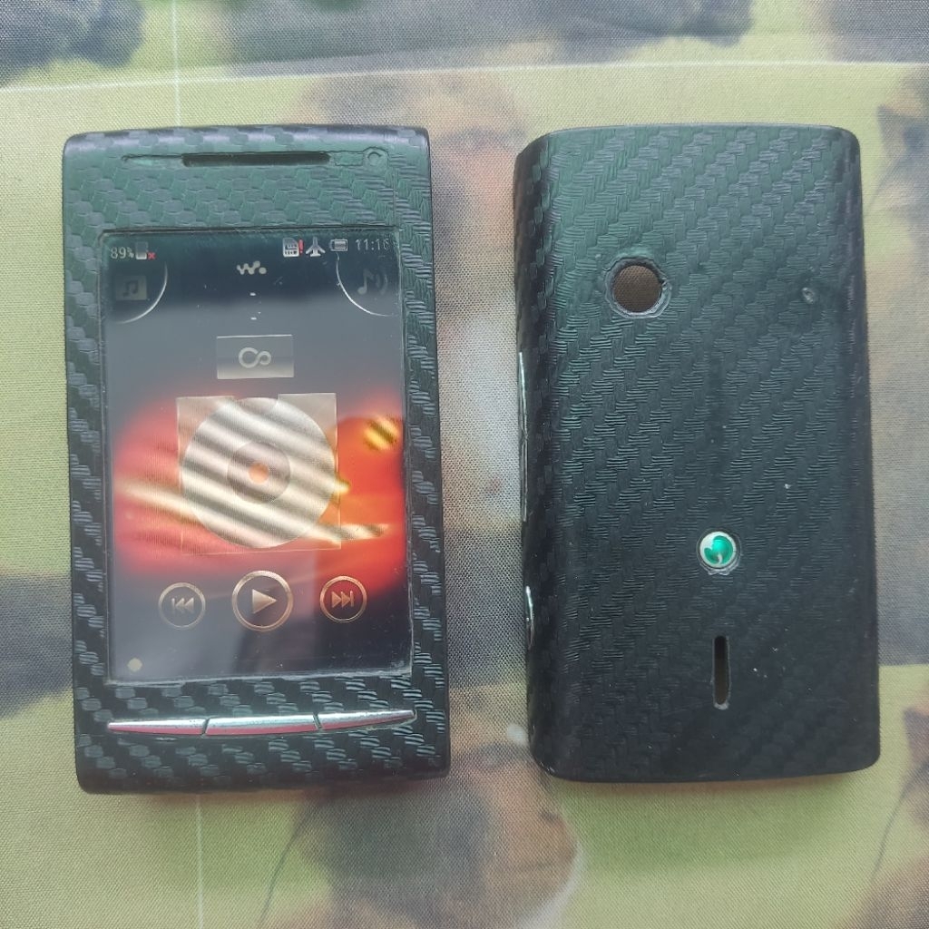 sony ericsson w8 walkman e16i hp jadul android 2.1 bekas seken second 2nd preloved