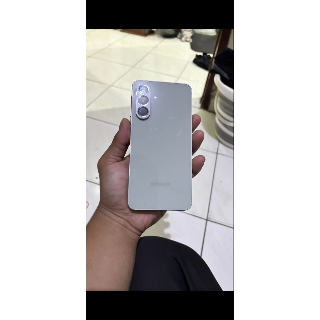 Samsung Galaxy A56 5G 8GB+256GB dengan Baterai 5000 mAh, Desain Elegan, Kamera Canggih