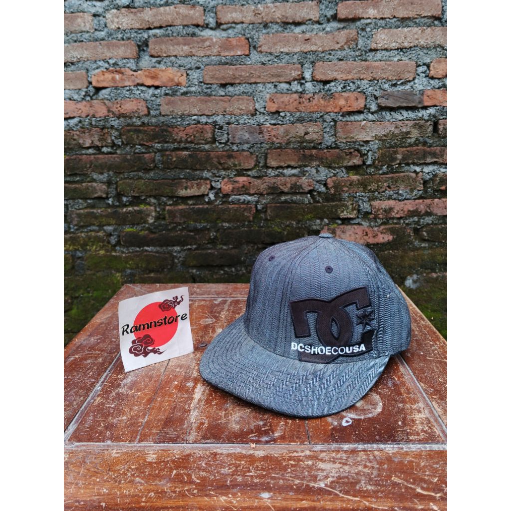 topi dc shoes