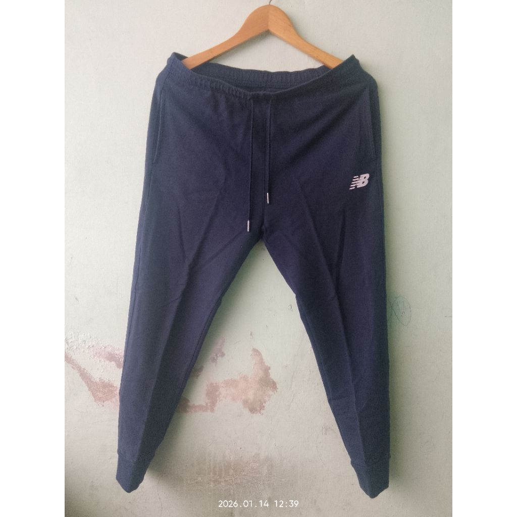 celana jogger sweatpants new balance original PT. MAP