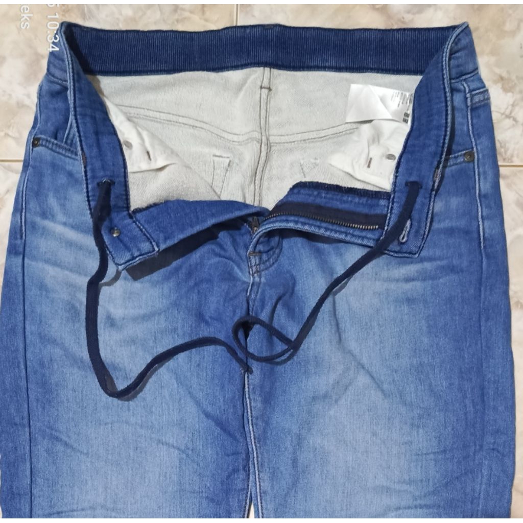 celana panjang uniqlo, celana denim uniqlo, celana uniqlo