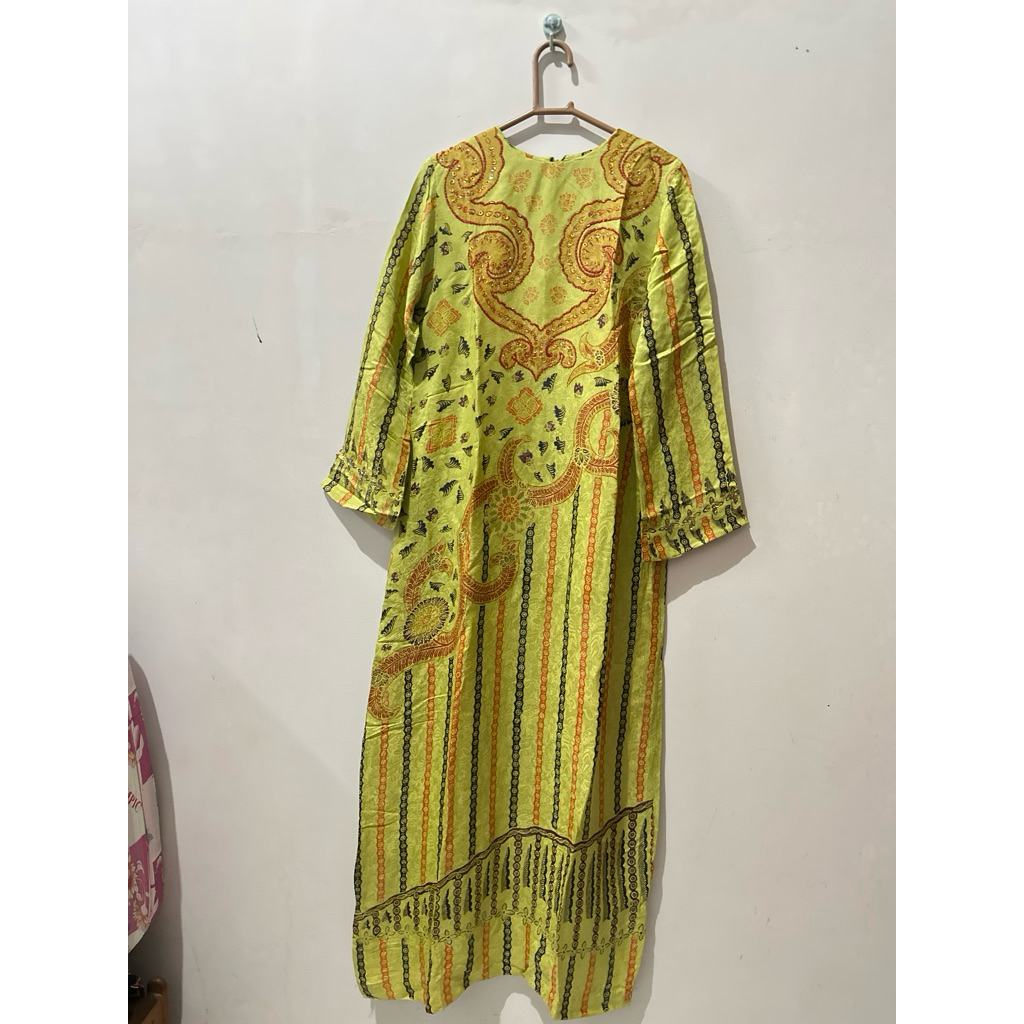 Gamis Batik Semi Sutra Preloved