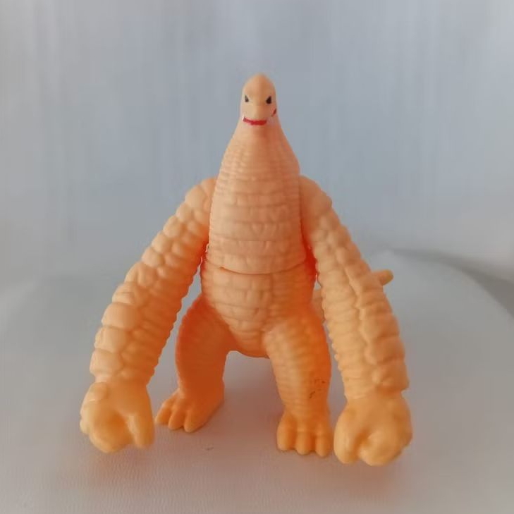 Mainan Action Figure Monster Ultraman