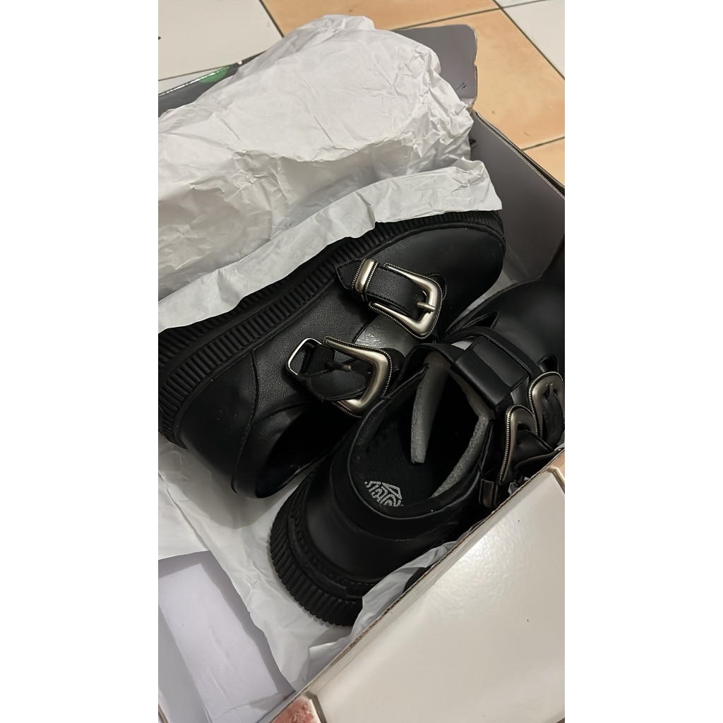 Oxford Adorable Project Preloved