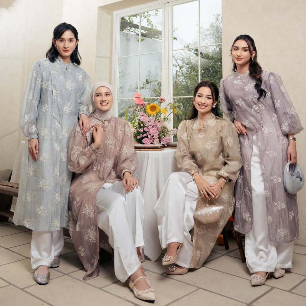 Haidee & Orlin - Marie Raya Tunic Iris & Aster Pattern