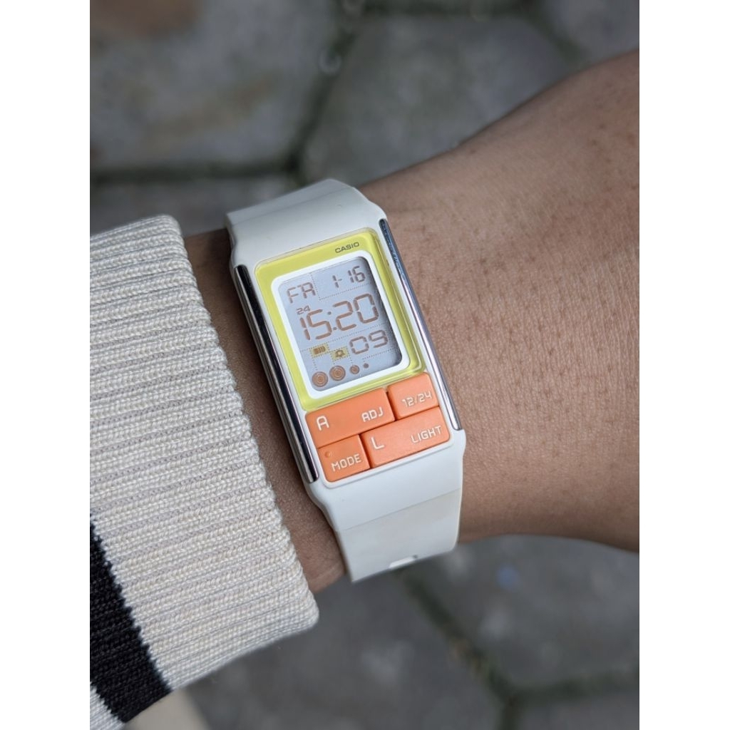 Casio LDF-51 Orange