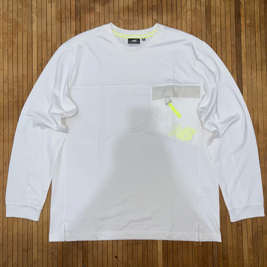NEW BALANCE POCKET ZIPPER LONG SLEEVE TSHIRT