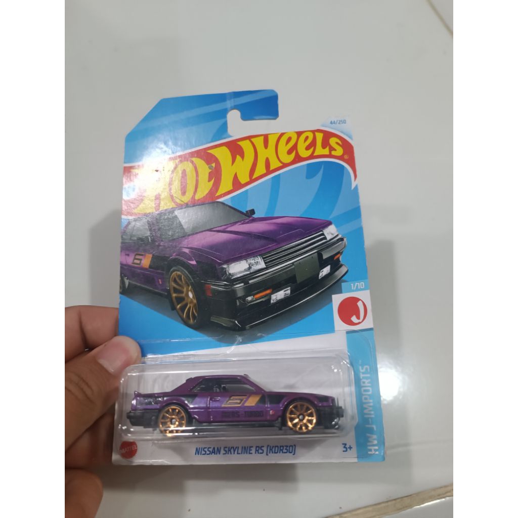 Hotwheels Nissan skyline r30