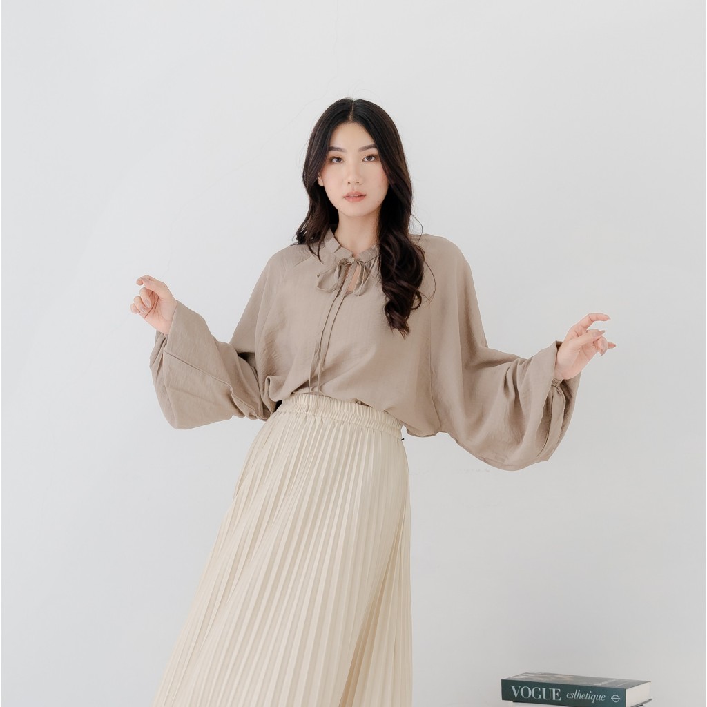 Ryves - JI-A TOP - Oversize blouse - Blouse wanita - blouse hijab friendly - blouse putih broken whi