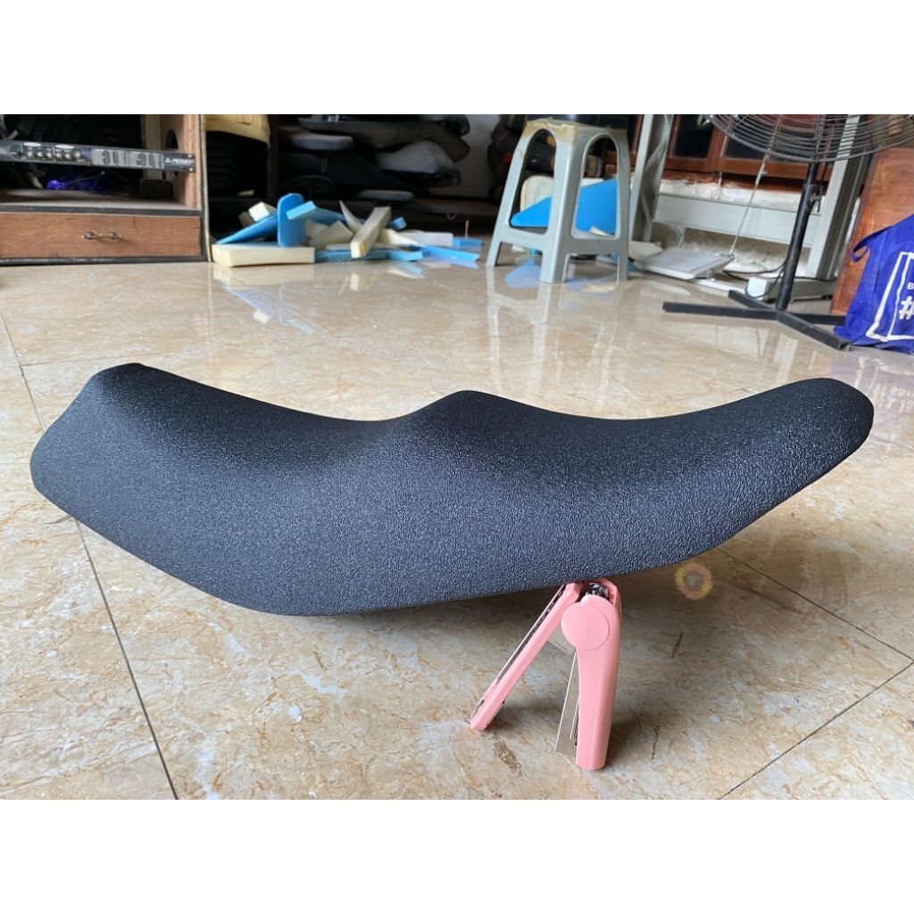 Jok Motor Satria Fu Model dobel seat anti mencolot Nyaman, Tahan Lama, Desain Elegan