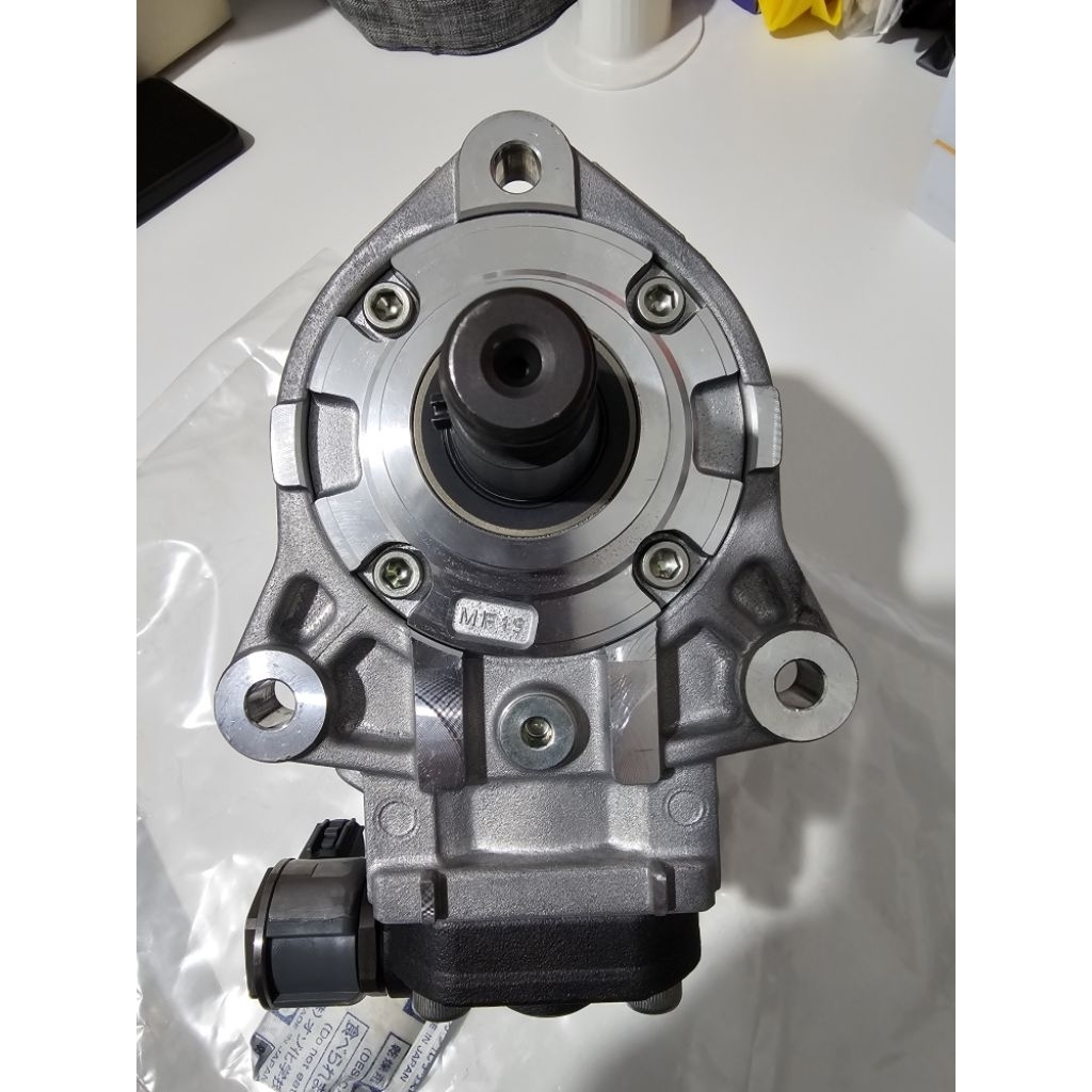 supply injeksi pump Hilux Revo original