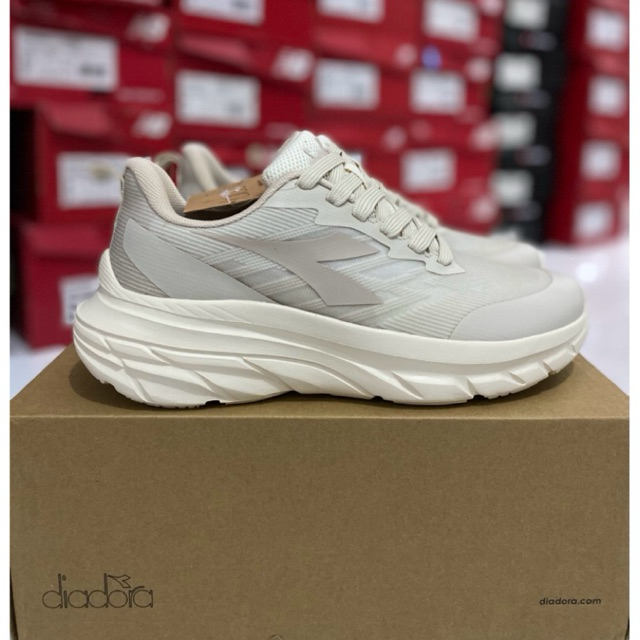 Diadora Pigo Women’s Running Shoes - Beige