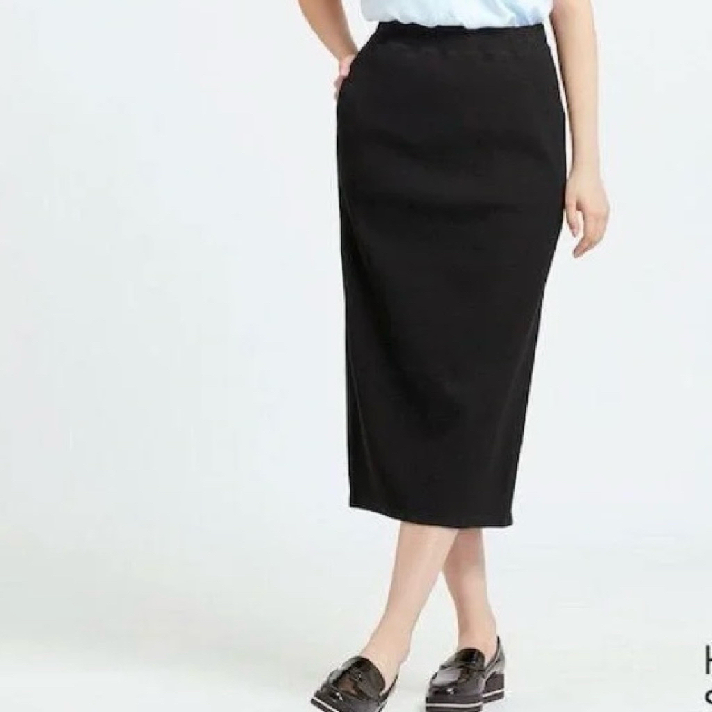 UNIQLO Knit Slim Skirt - Rok Wanita - preloved