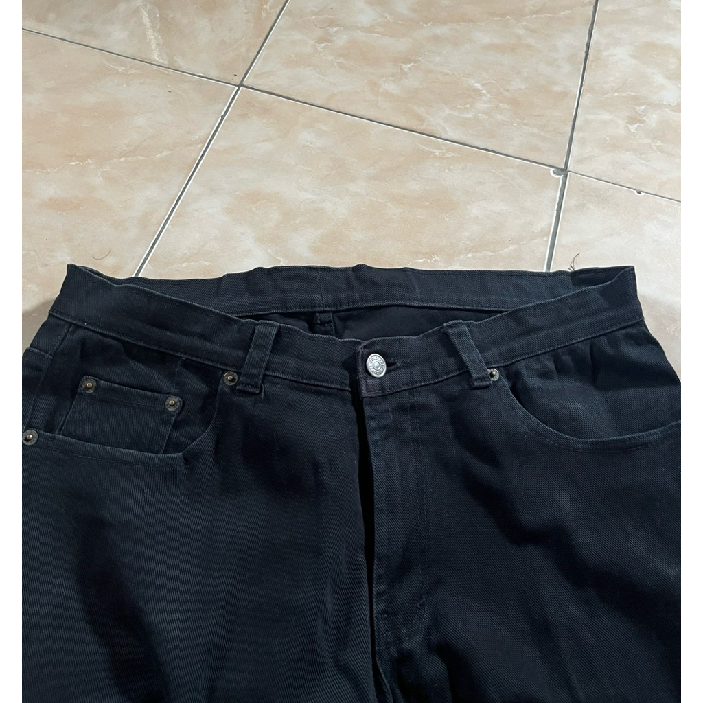 Preloved Celana Jeans Pria Hitam