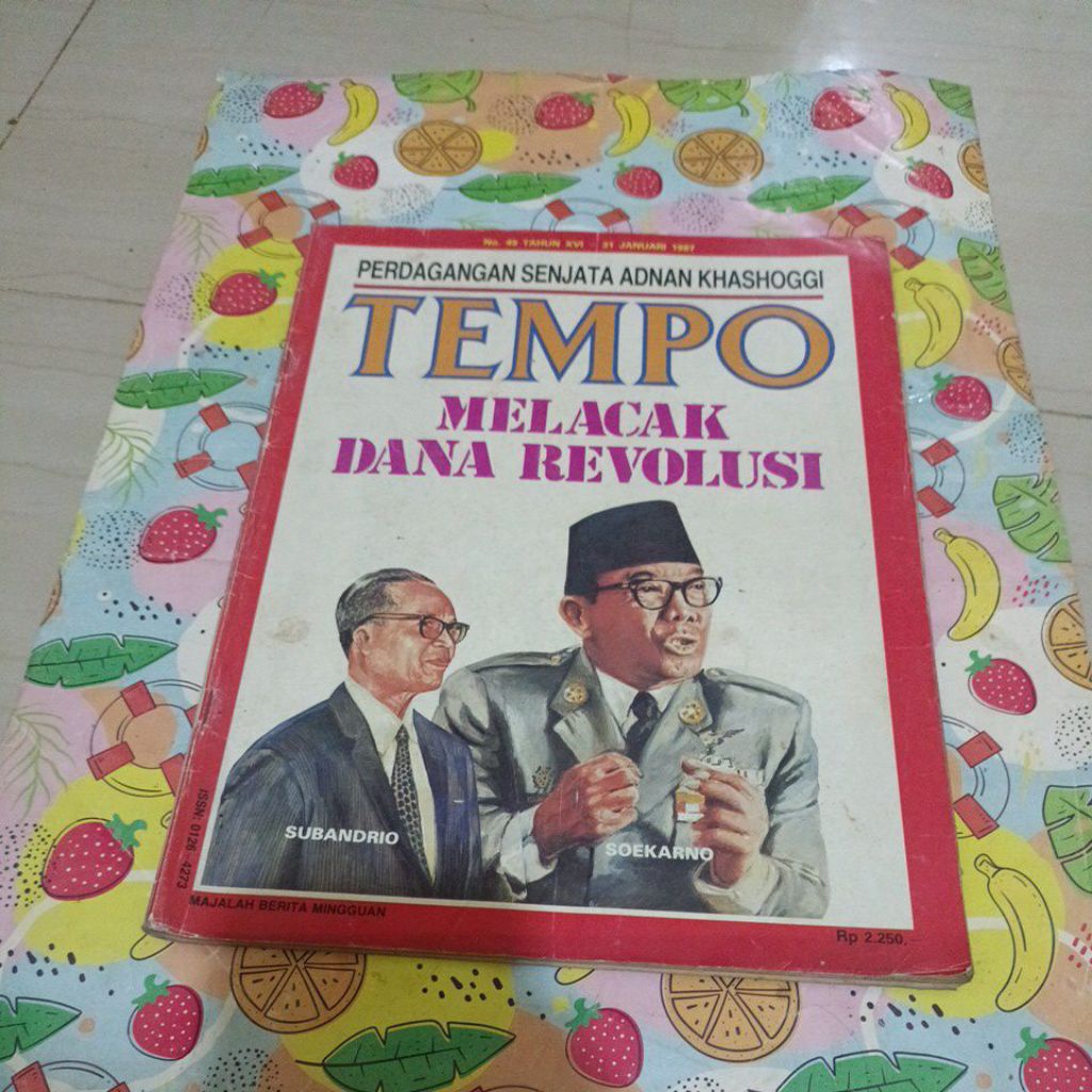 Majalah Lawas Tempo tahun 1987 - Melacak Dana Revolusi