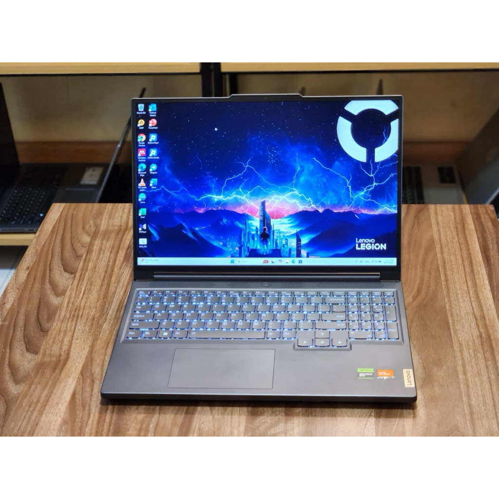 LENOVO LEGION SLIM 5 Likenew